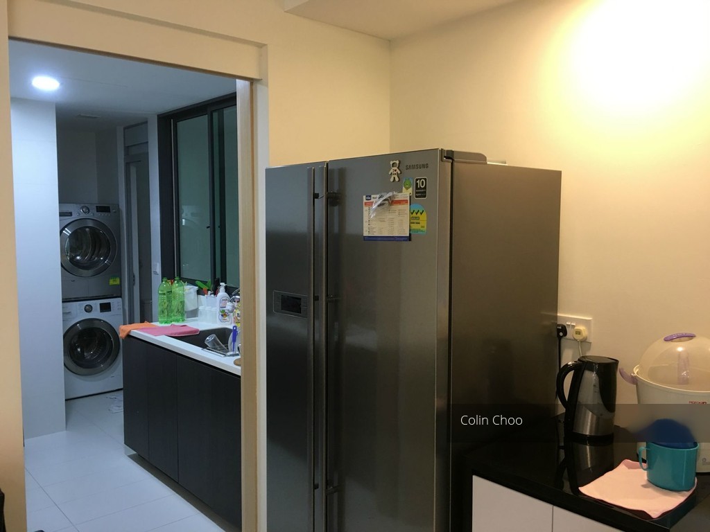 Esparina Residences (D19), Condominium #108775442